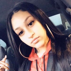 Meet your Posher, Evelyn